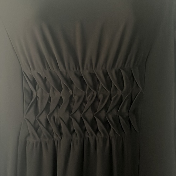 Dress - Picture 5 of 6